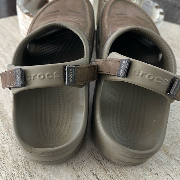 CROCS Yukon Vista Clog Sz 15 Men’s flexible faux leather Velcro strap Tan Brown - Picture 5 of 16
